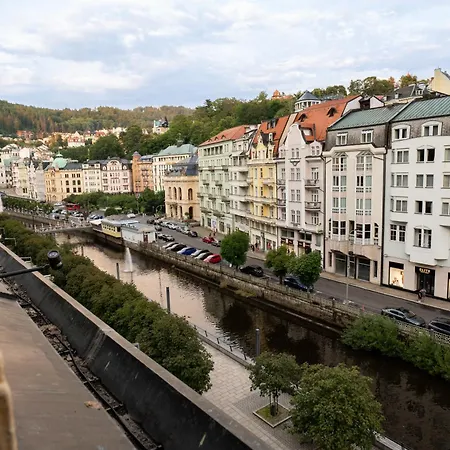 Zlaty Pelikan Apartments Karlovy Vary Exterior photo