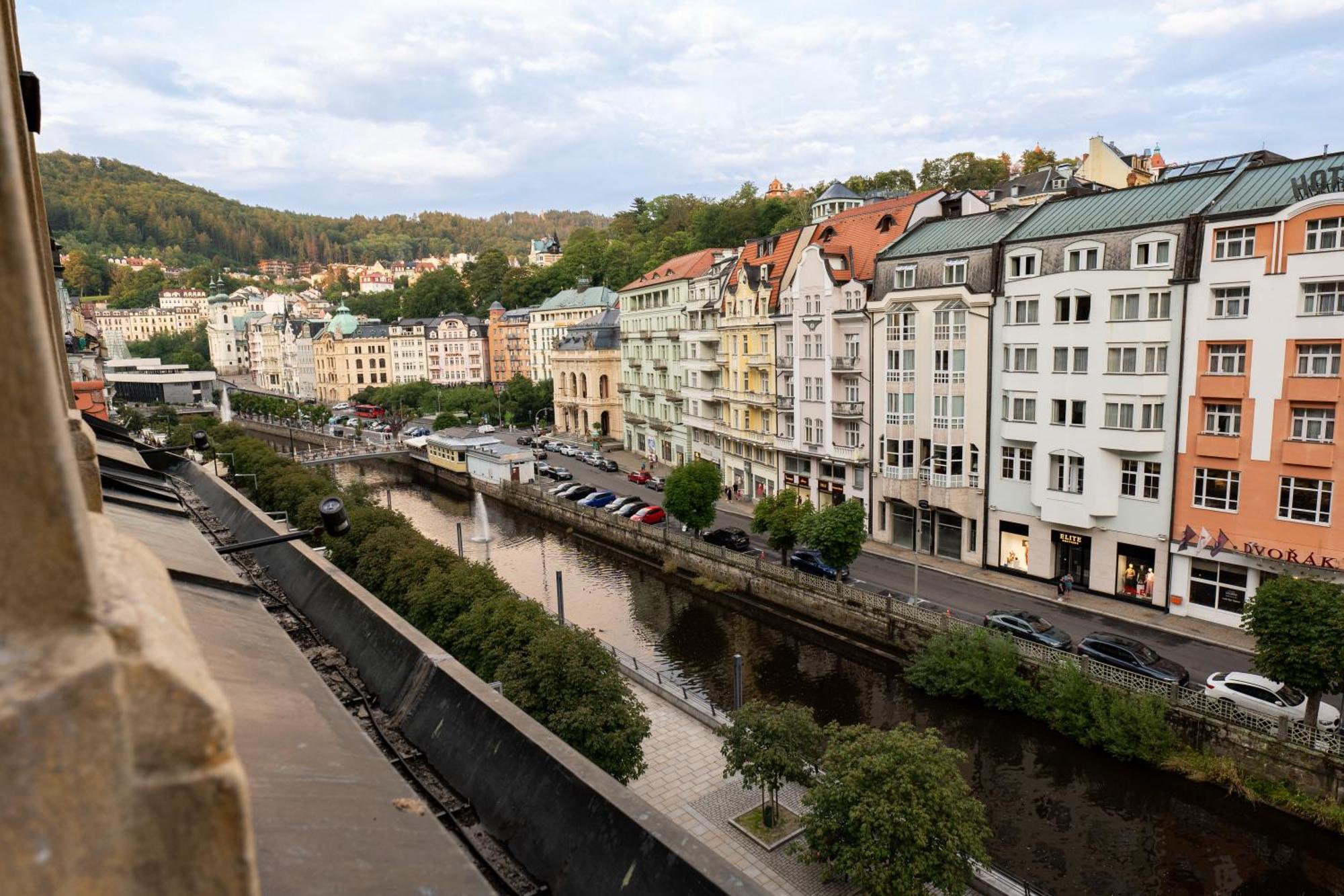 Zlaty Pelikan * Karlovy Vary