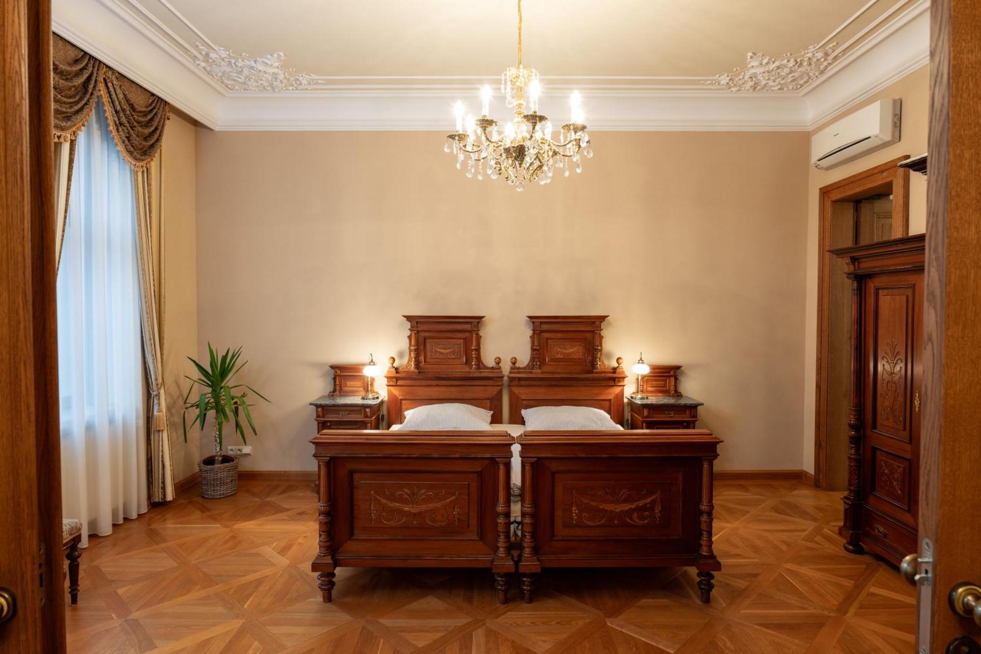 Zlaty Pelikan Karlovy Vary
